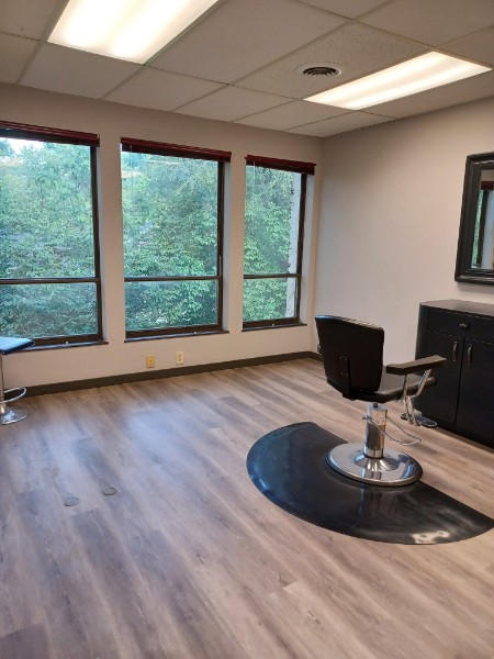 Wyoming GFH Salon Suites suite photo 1