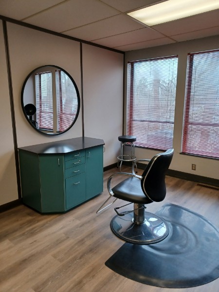 Wyoming GFH Salon Suites suite photo 2