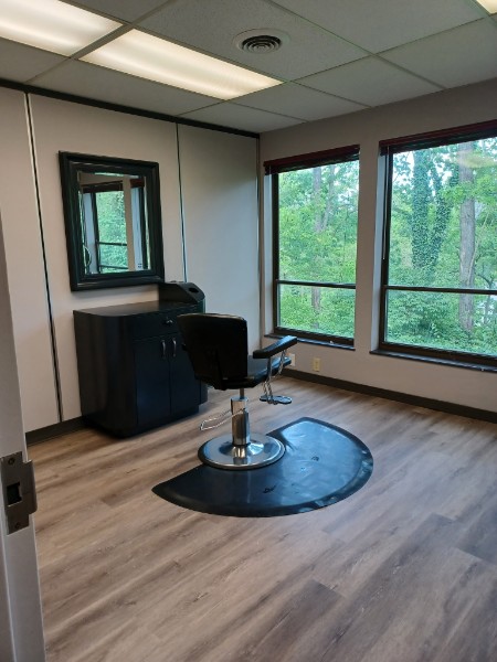 Wyoming GFH Salon Suites suite photo 8