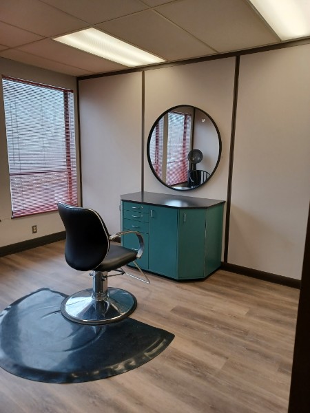 Wyoming GFH Salon Suites suite photo 9