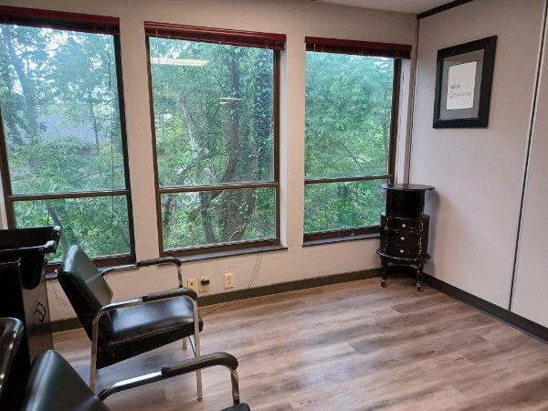 Wyoming GFH Salon Suites suite photo 23